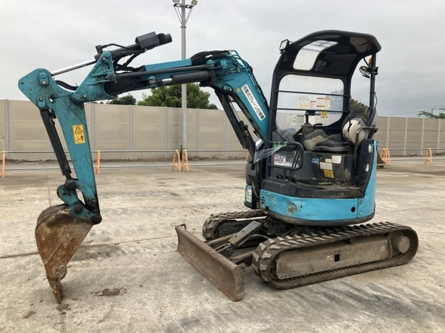 AX30UR-6B