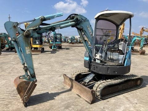 AX30UR-4